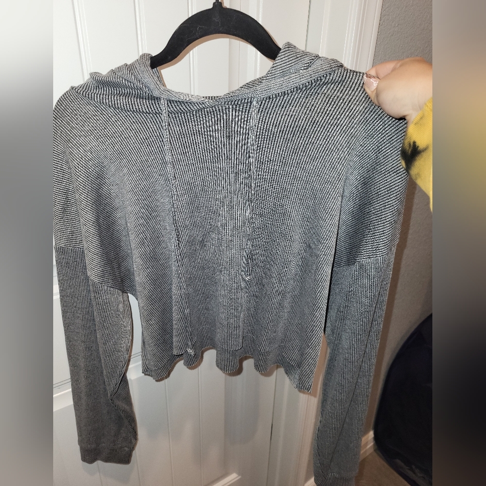 Gray hooded crop top